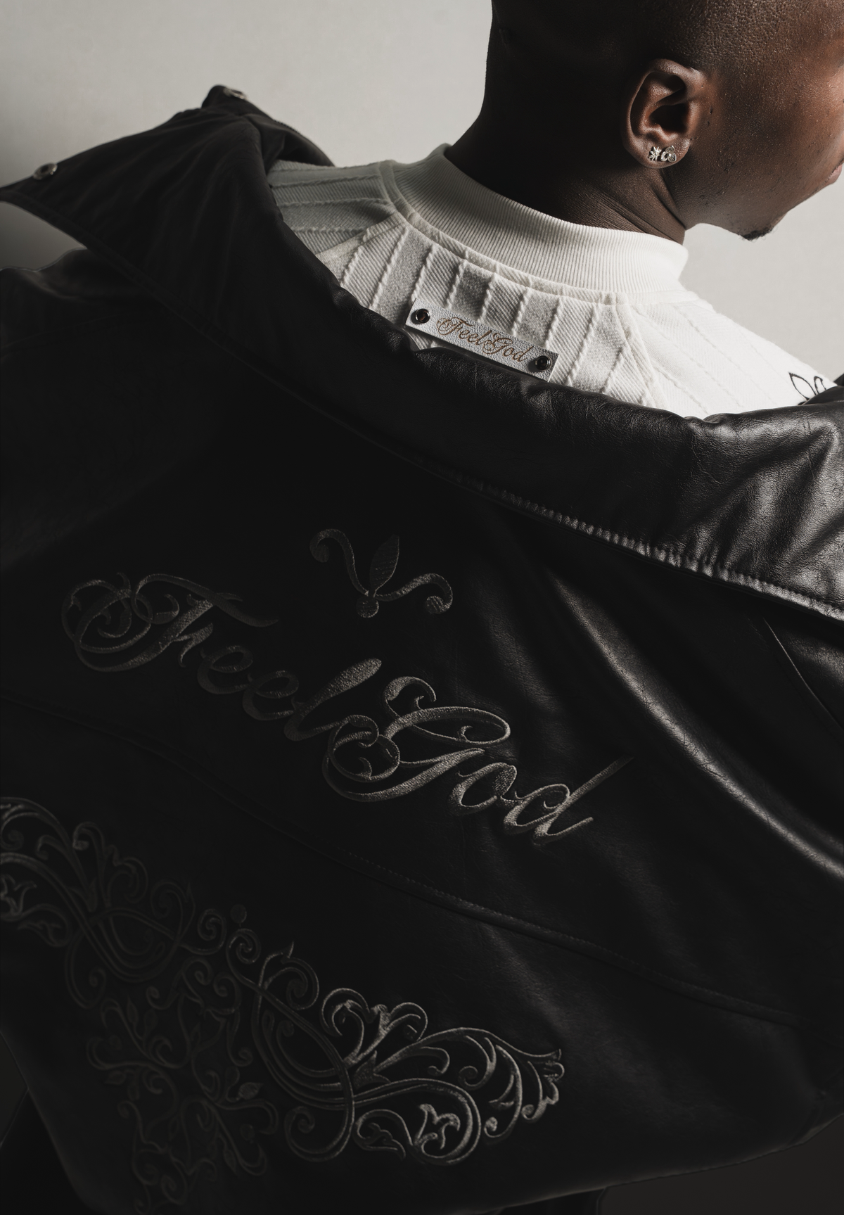 LONG SLEEVE ORNAMENTO — BLANCA