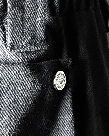 PANTALÓN ORNAMENTO — NEGRO